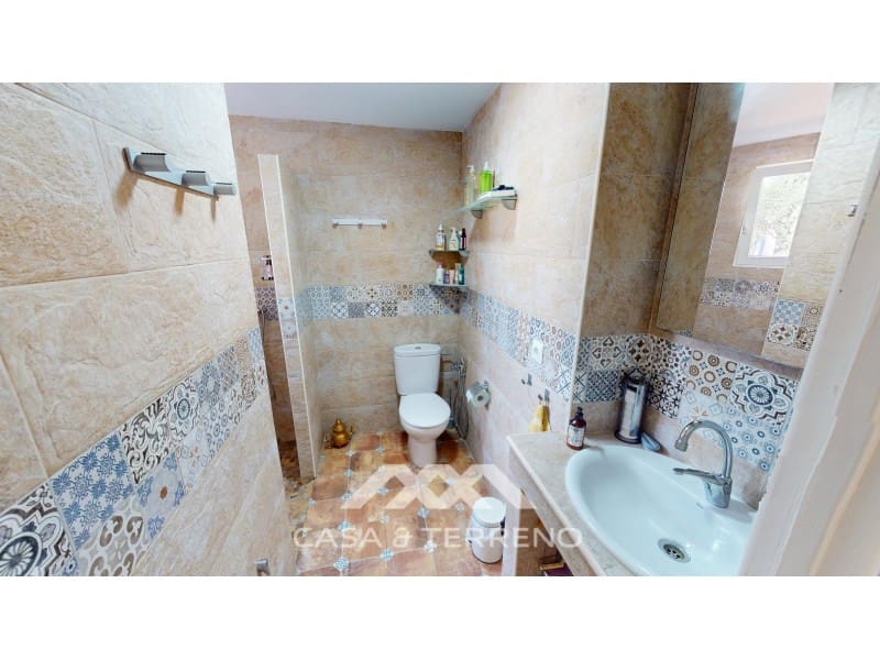4 quarto Moradia para venda em Velez-Malaga - 280 000 € (Ref: 9282494)