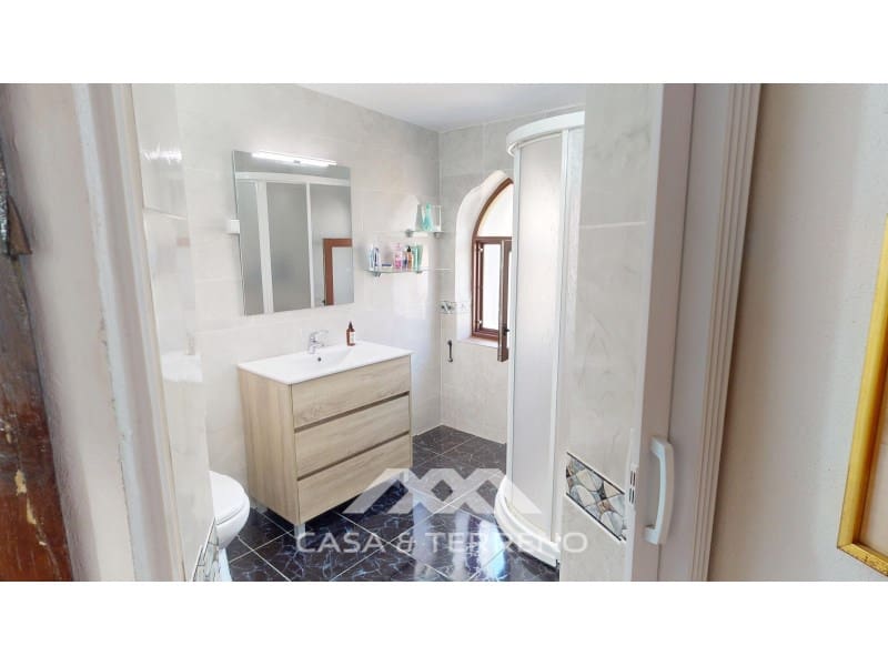 4 quarto Moradia para venda em Velez-Malaga - 280 000 € (Ref: 9282494)