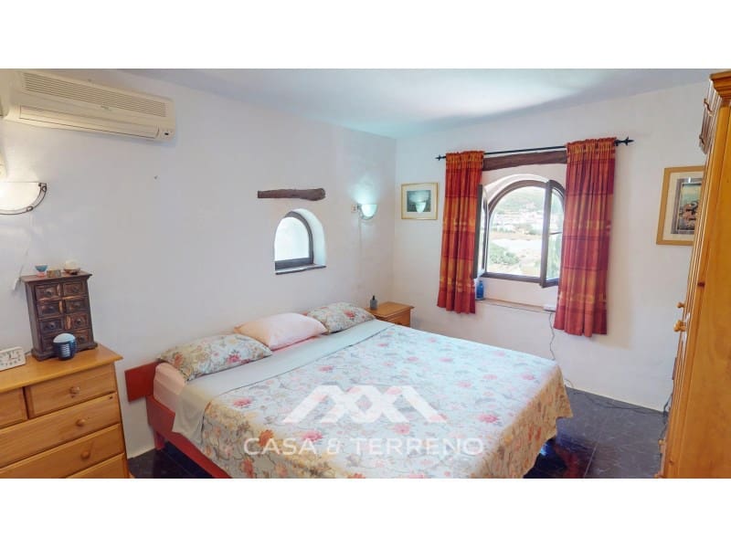 4 quarto Moradia para venda em Velez-Malaga - 280 000 € (Ref: 9282494)