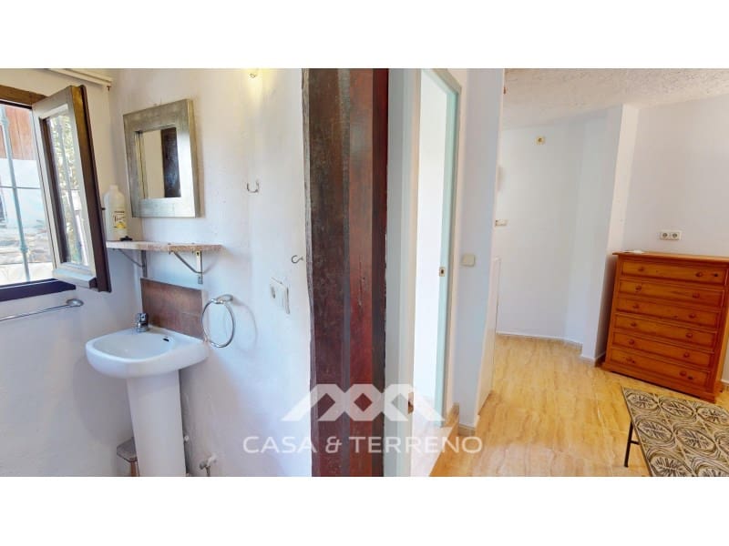 4 quarto Moradia para venda em Velez-Malaga - 280 000 € (Ref: 9282494)