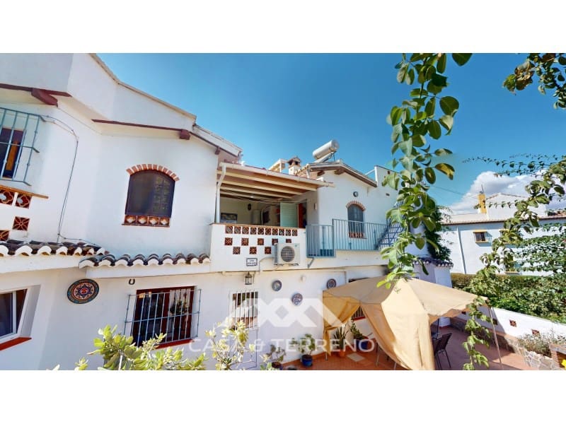 4 quarto Moradia para venda em Velez-Malaga - 280 000 € (Ref: 9282494)