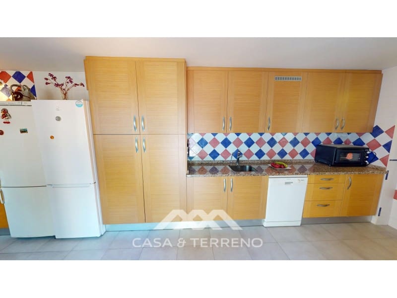 4 bedroom Guesthouse/B & B for sale in Velez-Malaga - € 280,000 (Ref: 9282496)