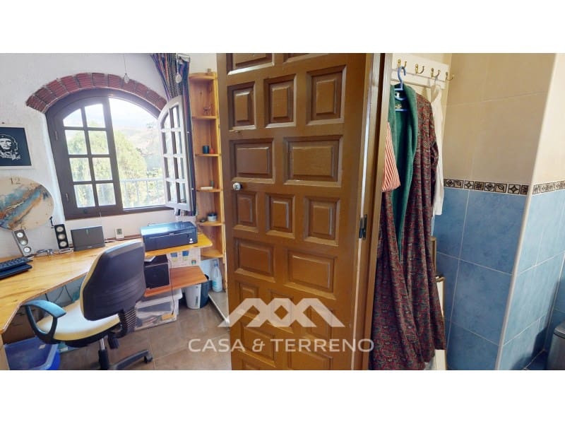 4 bedroom Guesthouse/B & B for sale in Velez-Malaga - € 280,000 (Ref: 9282496)