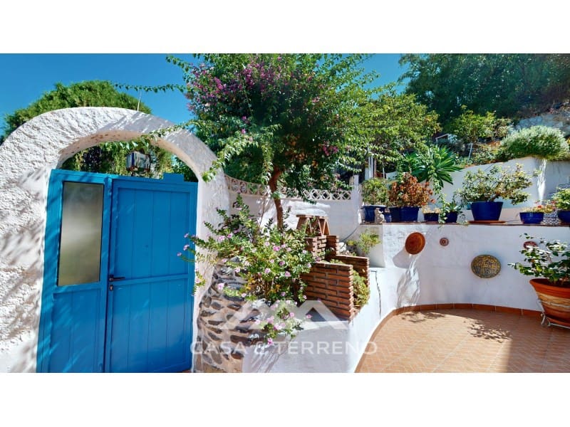 4 bedroom Guesthouse/B & B for sale in Velez-Malaga - € 280,000 (Ref: 9282496)