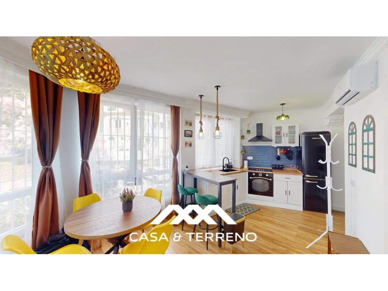 Apartamento de 2 habitaciones en Nerja en venta - 249.000 € (Ref: 9303700)