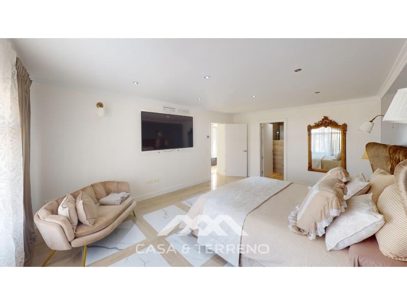 4 quarto Moradia para venda em Caleta de Velez com piscina - 1 500 000 € (Ref: 9347742)