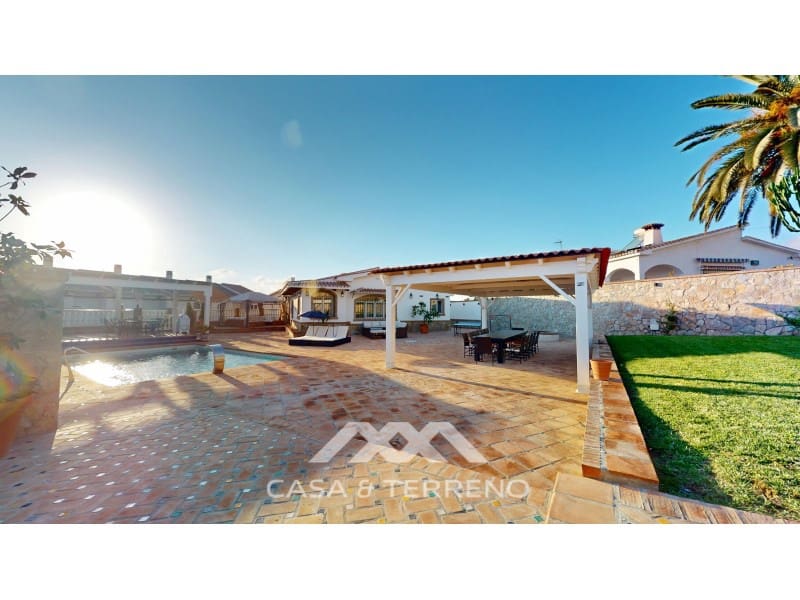 4 quarto Moradia para venda em Caleta de Velez com piscina - 1 500 000 € (Ref: 9347742)