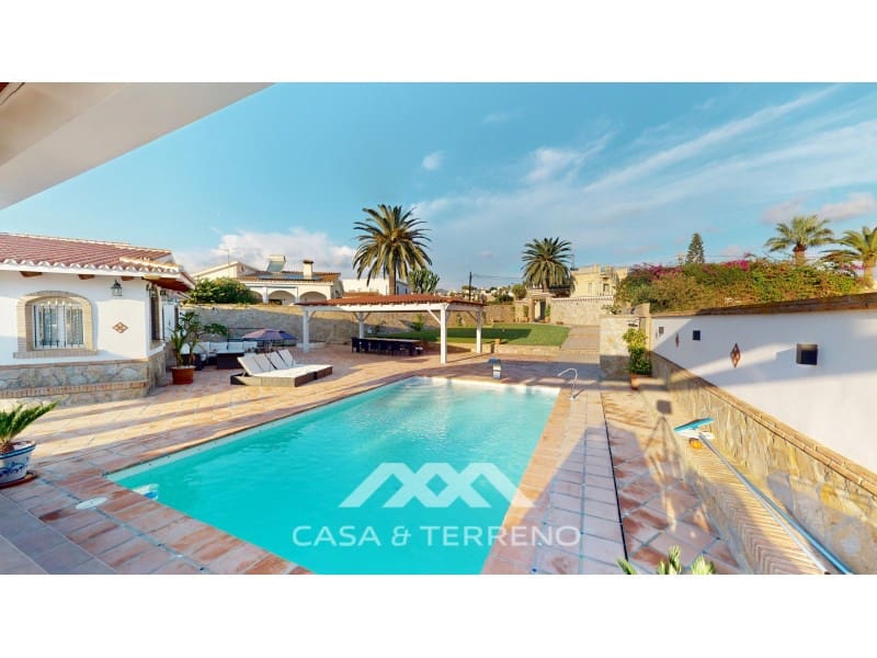 4 quarto Moradia para venda em Caleta de Velez com piscina - 1 500 000 € (Ref: 9347742)