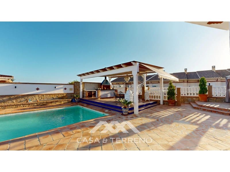 4 quarto Moradia para venda em Caleta de Velez com piscina - 1 500 000 € (Ref: 9347742)