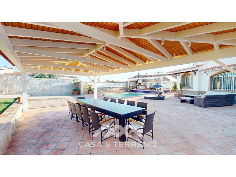 4 quarto Moradia para venda em Caleta de Velez com piscina - 1 500 000 € (Ref: 9347742)