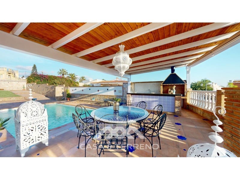 4 quarto Moradia para venda em Caleta de Velez com piscina - 1 500 000 € (Ref: 9347742)