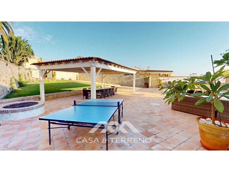 4 quarto Moradia para venda em Caleta de Velez com piscina - 1 500 000 € (Ref: 9347742)