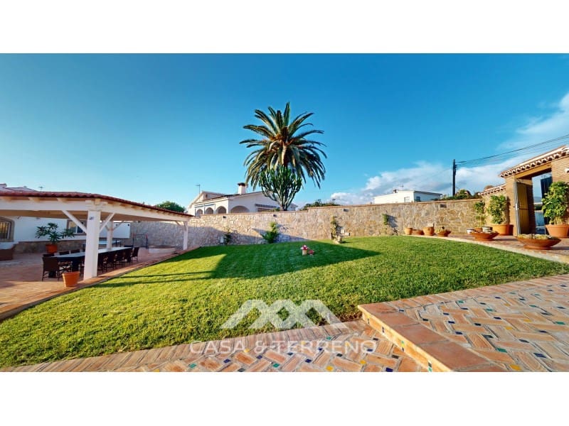 4 quarto Moradia para venda em Caleta de Velez com piscina - 1 500 000 € (Ref: 9347742)