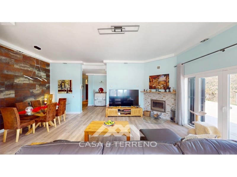 4 sypialnia Willa na sprzedaż w Moclinejo z basenem - 595 000 € (Ref: 9362936)