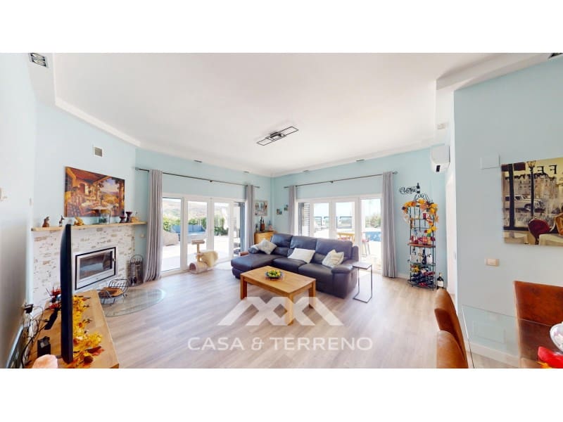 4 sypialnia Willa na sprzedaż w Moclinejo z basenem - 595 000 € (Ref: 9362936)