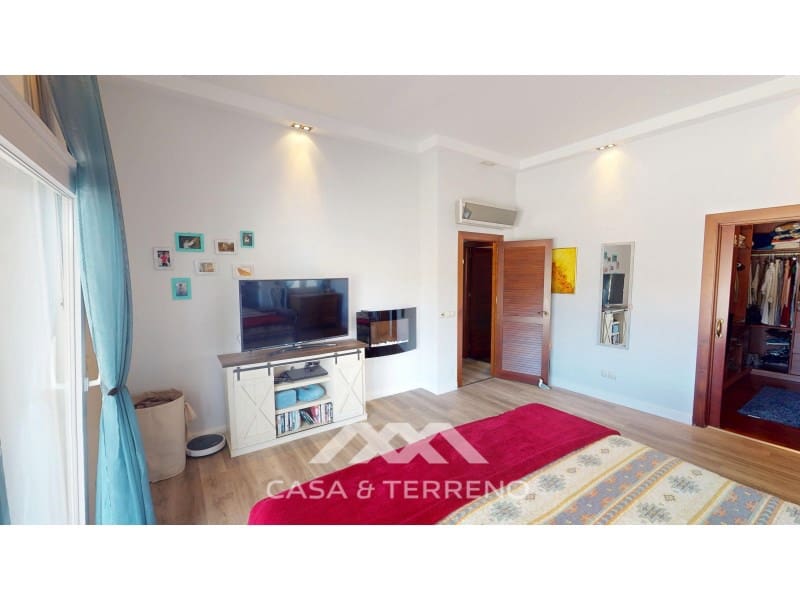 4 sypialnia Willa na sprzedaż w Moclinejo z basenem - 595 000 € (Ref: 9362936)