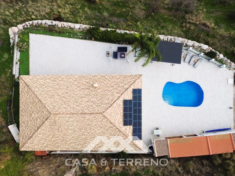 4 sypialnia Willa na sprzedaż w Moclinejo z basenem - 595 000 € (Ref: 9362936)