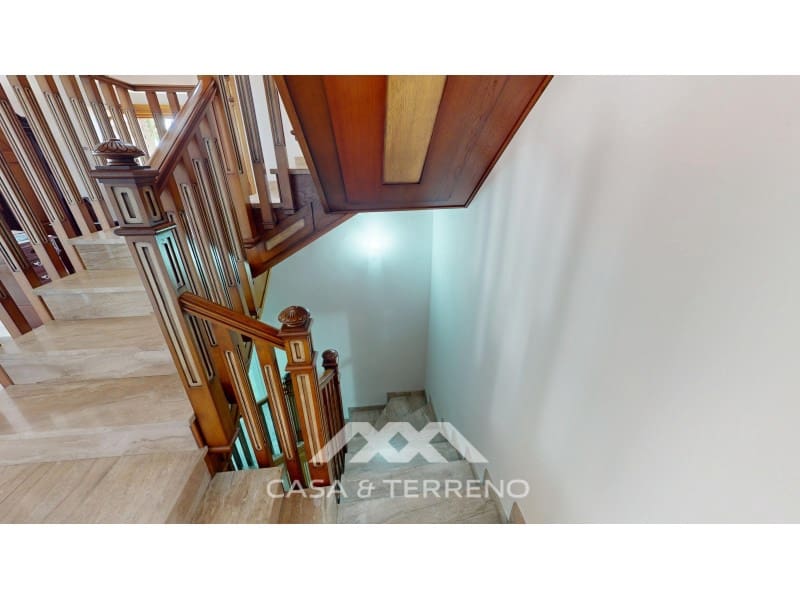 5 sypialnia Willa na sprzedaż w Caleta de Velez z garażem - 995 000 € (Ref: 9383302)