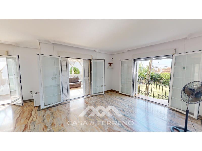 5 sypialnia Willa na sprzedaż w Caleta de Velez z garażem - 995 000 € (Ref: 9383302)