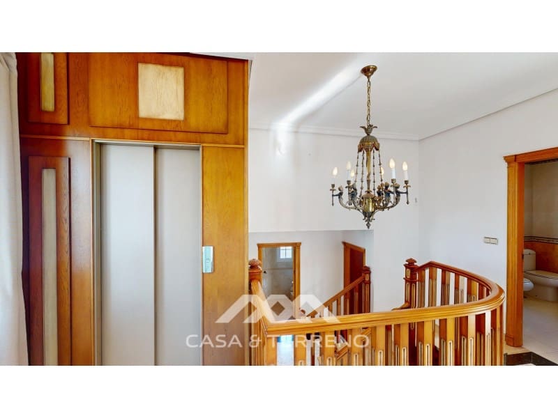 5 sypialnia Willa na sprzedaż w Caleta de Velez z garażem - 995 000 € (Ref: 9383302)