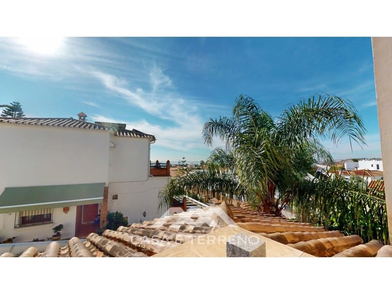 5 sypialnia Willa na sprzedaż w Caleta de Velez z garażem - 995 000 € (Ref: 9383302)