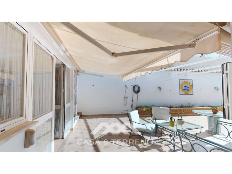 5 sypialnia Willa na sprzedaż w Caleta de Velez z garażem - 995 000 € (Ref: 9383302)