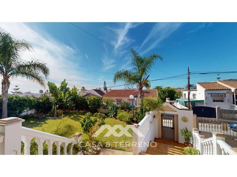 5 sypialnia Willa na sprzedaż w Caleta de Velez z garażem - 995 000 € (Ref: 9383302)