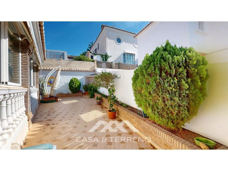 5 sypialnia Willa na sprzedaż w Caleta de Velez z garażem - 995 000 € (Ref: 9383302)