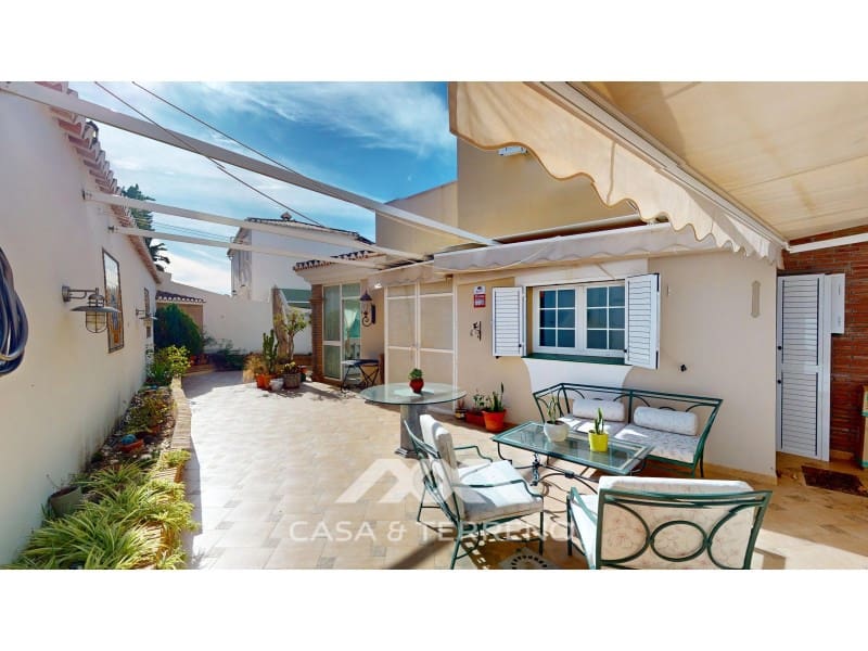 5 sypialnia Willa na sprzedaż w Caleta de Velez z garażem - 995 000 € (Ref: 9383302)