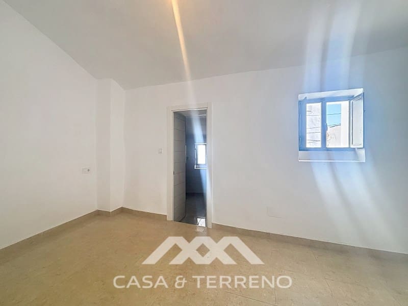 3 soveværelse Byhus til salg i Canillas de Aceituno - € 130.000 (Ref: 9396623)