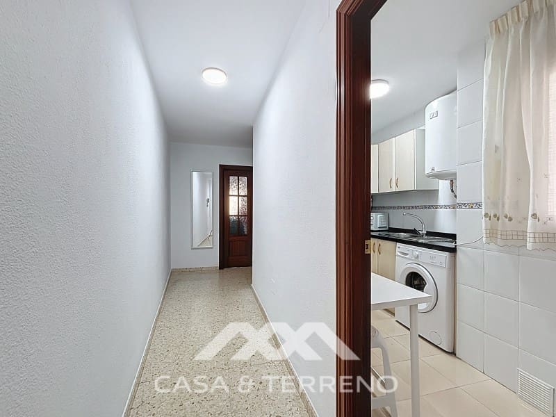 2 bedroom Flat for rent in Torre del Mar - € 800 (Ref: 9398403)