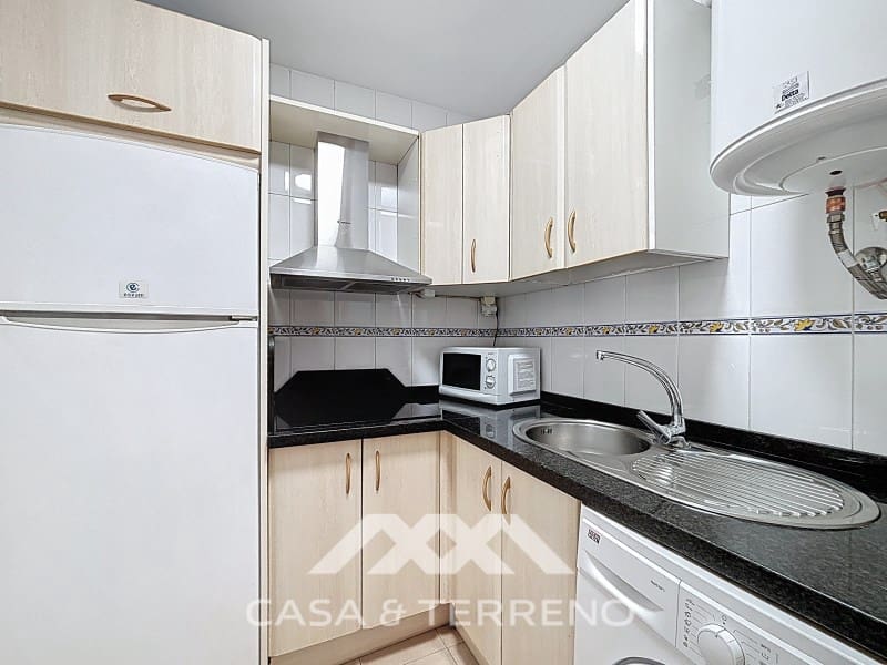 2 bedroom Flat for rent in Torre del Mar - € 800 (Ref: 9398403)