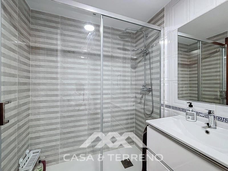 2 bedroom Flat for rent in Torre del Mar - € 800 (Ref: 9398403)