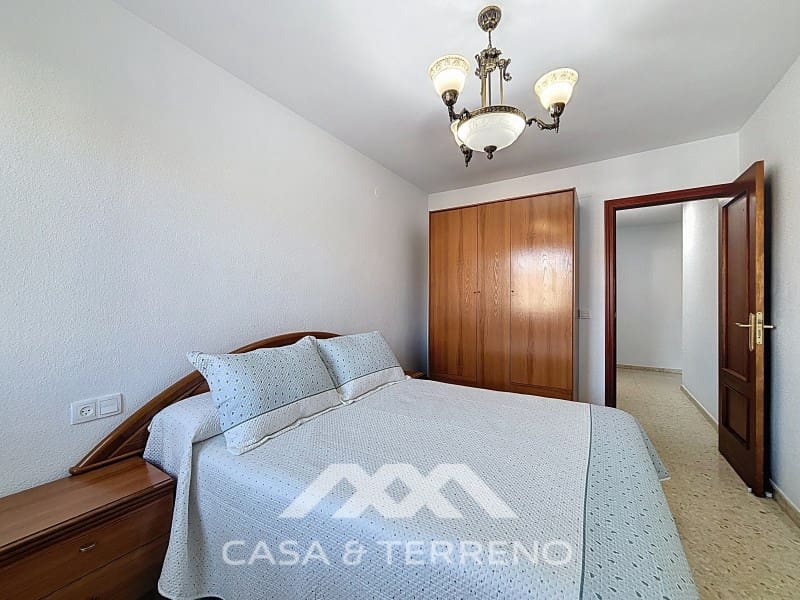 2 bedroom Flat for rent in Torre del Mar - € 800 (Ref: 9398403)