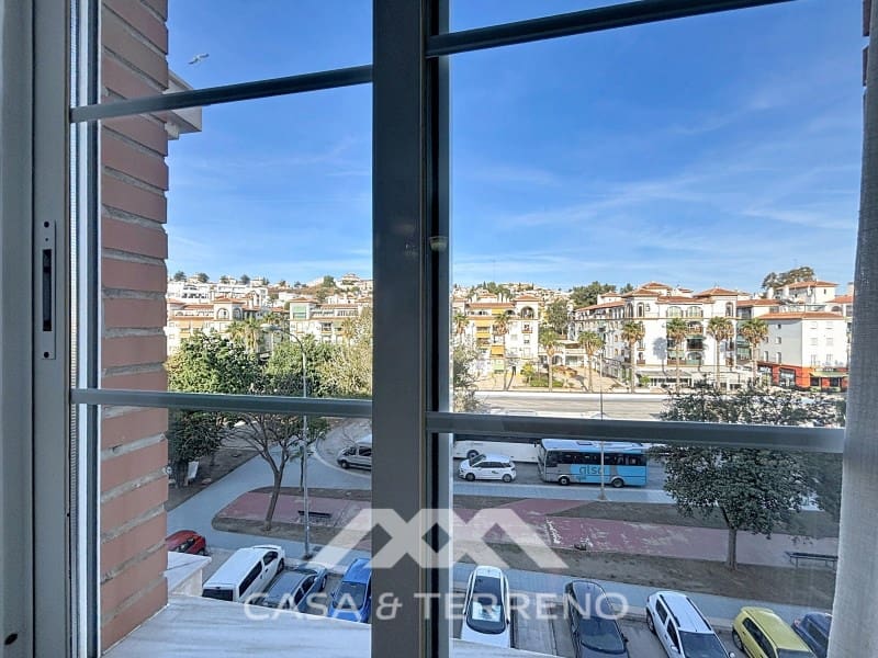 2 bedroom Flat for rent in Torre del Mar - € 800 (Ref: 9398403)