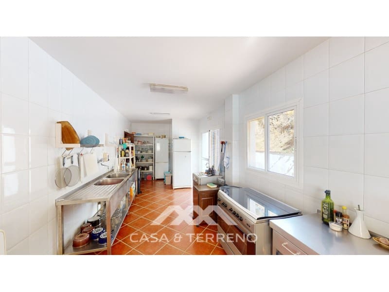 7 bedroom Guesthouse/B & B for sale in Macharaviaya with pool - € 995,000 (Ref: 9398404)