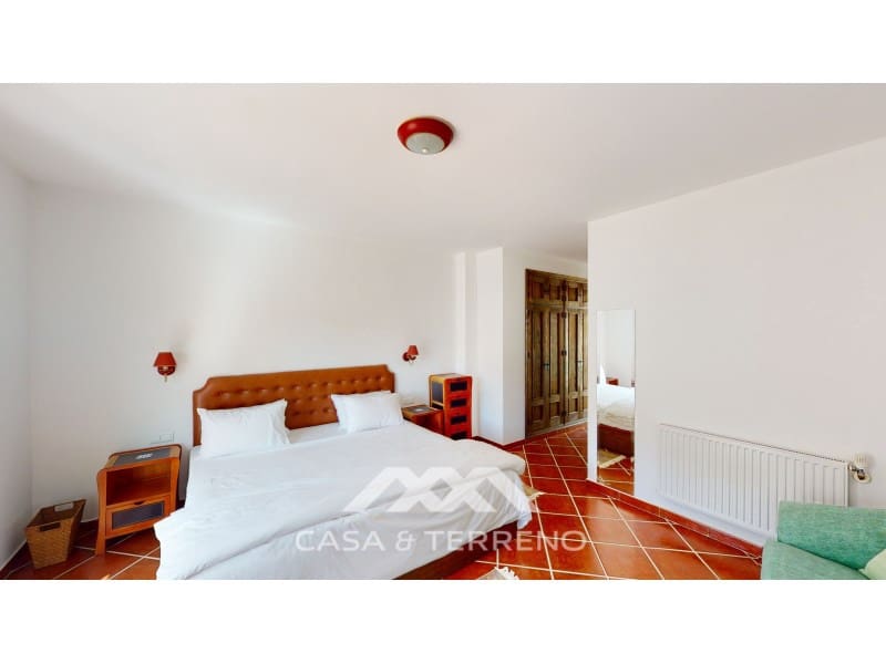 7 bedroom Guesthouse/B & B for sale in Macharaviaya with pool - € 995,000 (Ref: 9398404)