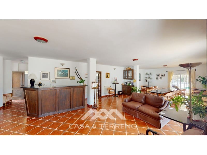 7 bedroom Guesthouse/B & B for sale in Macharaviaya with pool - € 995,000 (Ref: 9398404)