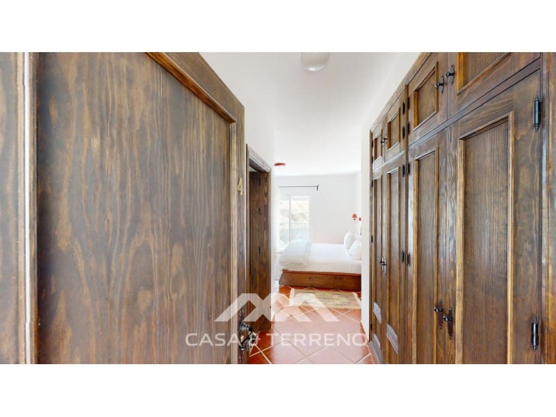 7 bedroom Guesthouse/B & B for sale in Macharaviaya with pool - € 995,000 (Ref: 9398404)