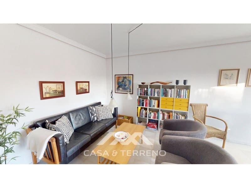 4 makuuhuone Omakotitalo myytävänä paikassa Caleta de Velez - 378 000 € (Ref: 9452266)