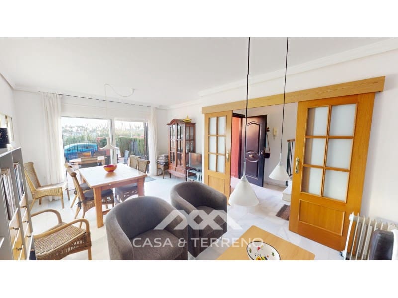 4 makuuhuone Omakotitalo myytävänä paikassa Caleta de Velez - 378 000 € (Ref: 9452266)