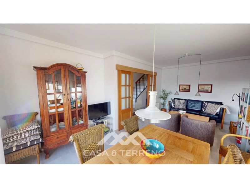 4 makuuhuone Omakotitalo myytävänä paikassa Caleta de Velez - 378 000 € (Ref: 9452266)