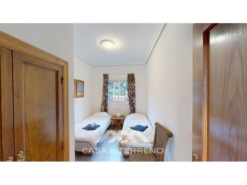 4 makuuhuone Omakotitalo myytävänä paikassa Caleta de Velez - 378 000 € (Ref: 9452266)