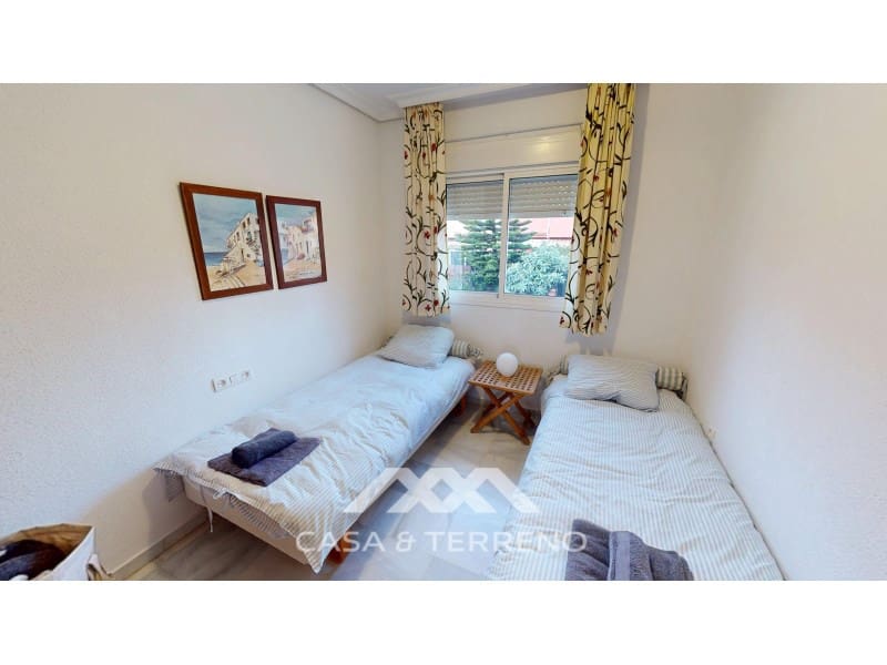 4 makuuhuone Omakotitalo myytävänä paikassa Caleta de Velez - 378 000 € (Ref: 9452266)