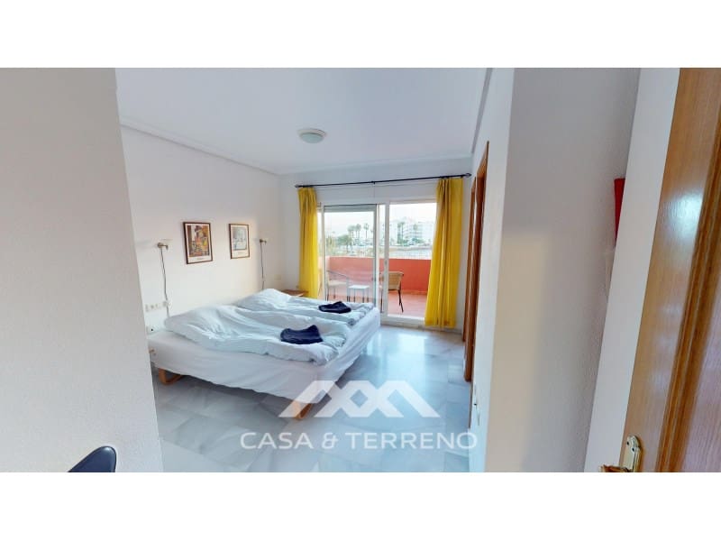 4 makuuhuone Omakotitalo myytävänä paikassa Caleta de Velez - 378 000 € (Ref: 9452266)