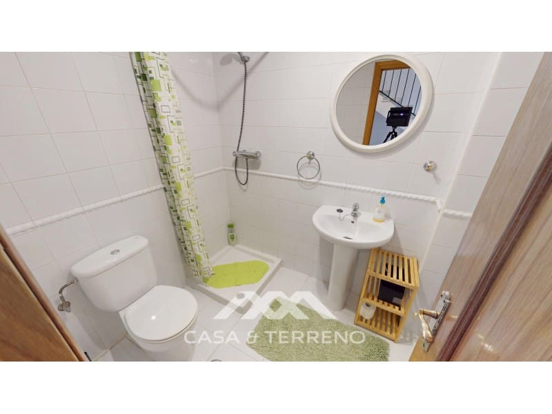 4 makuuhuone Omakotitalo myytävänä paikassa Caleta de Velez - 378 000 € (Ref: 9452266)