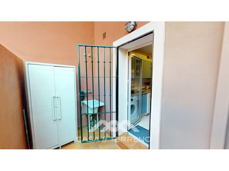 4 makuuhuone Omakotitalo myytävänä paikassa Caleta de Velez - 378 000 € (Ref: 9452266)