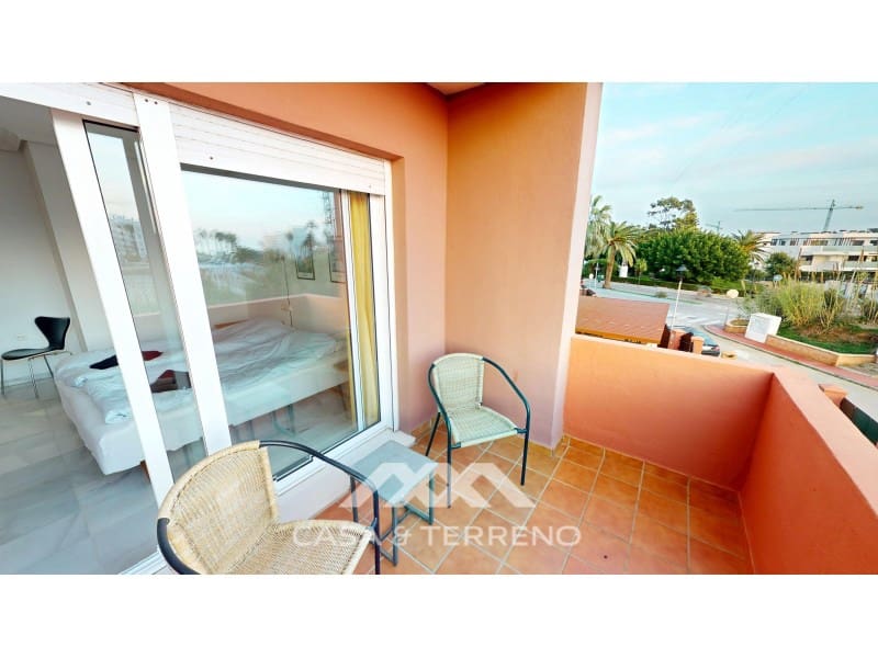 4 makuuhuone Omakotitalo myytävänä paikassa Caleta de Velez - 378 000 € (Ref: 9452266)