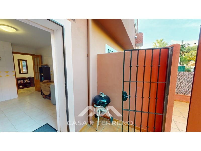 4 makuuhuone Omakotitalo myytävänä paikassa Caleta de Velez - 378 000 € (Ref: 9452266)