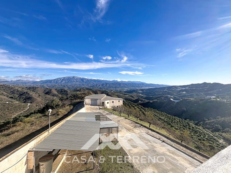 Finca/Casa Rural de 3 habitaciones en Macharaviaya en venta con piscina garaje - 456.000 € (Ref: 9462487)